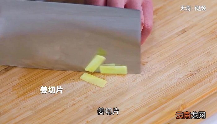 蛤蜊炖鸡怎么做 蛤蜊炖鸡的做法