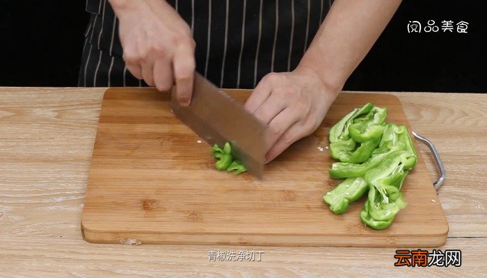 双椒炒鸡蛋的做法 双椒炒鸡蛋怎么做好吃