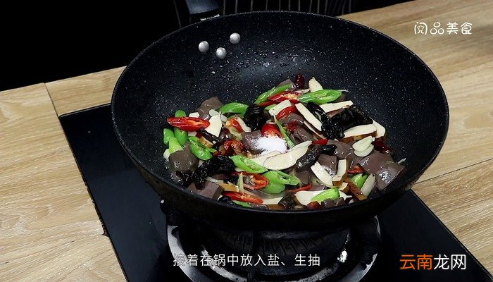猪血炒豆干的做法 猪血炒豆干怎么做好吃