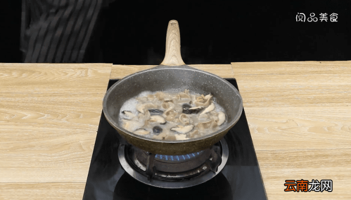 三鲜鱼肚的做法 三鲜鱼肚怎么做好吃