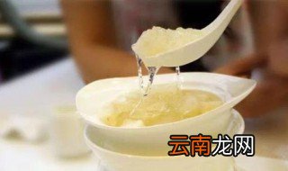 冰糖炖雪梨什么时间放冰糖 有什么功效