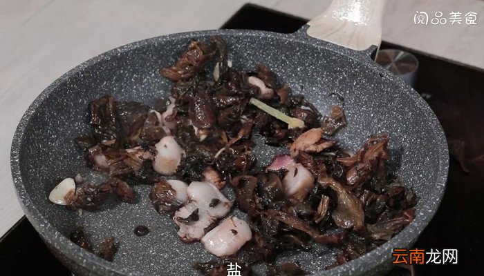 梅干菜炒五花肉的做法 梅干菜炒五花肉怎么做