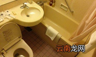 火车厕所小孔怎么大便 火车厕所小孔如何大便
