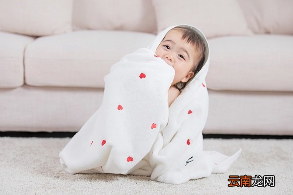 三岁的孩子走路不稳怎么办 三周岁走路还不稳怎么办