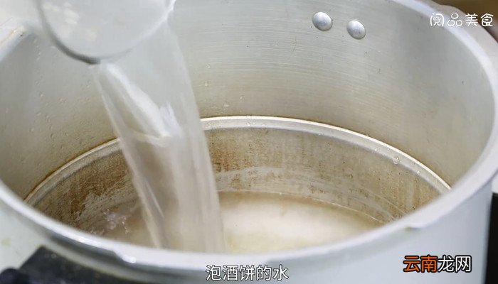 酒饼高粱猪脚汤的做法 酒饼高粱猪脚汤怎么做