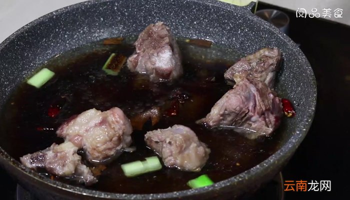玉米和土豆怎么炖汤 玉米和土豆炖汤的做法