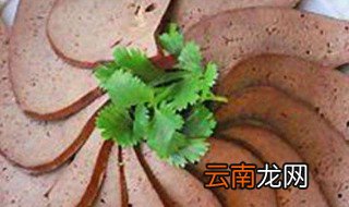 坐月子吃猪肝的功效与作用 坐月子吃猪肝的功效与作用是什么