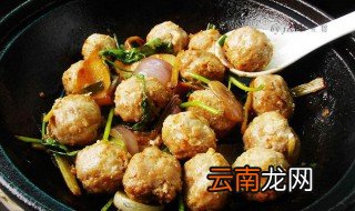 地菜肉丸子的做法 原来是这样 做的