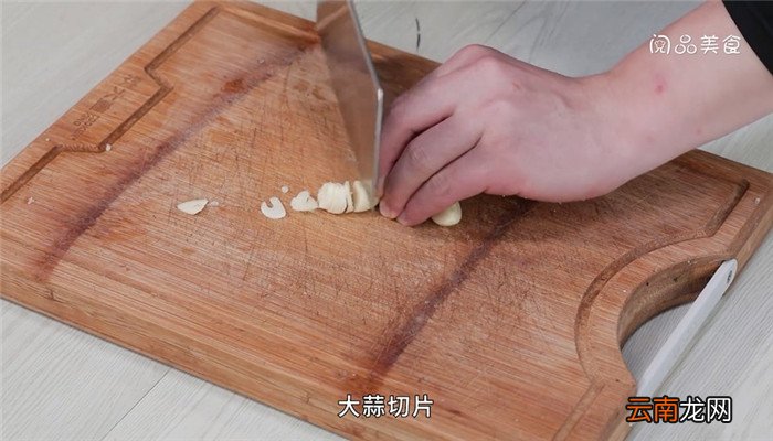 小黄瓜怎么腌制好吃 小黄瓜怎么腌制又脆又好吃