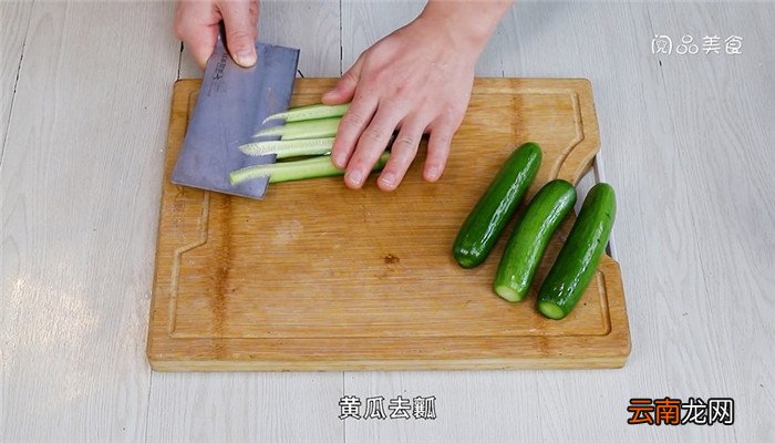 小黄瓜怎么腌制好吃 小黄瓜怎么腌制又脆又好吃