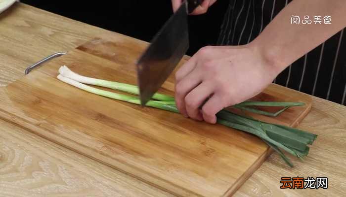 羊肉豆腐蒜煲怎么做 羊肉豆腐蒜煲做法