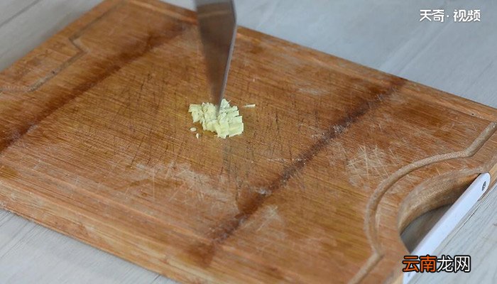 如何做酱炒豆腐皮 酱炒豆腐皮的做法