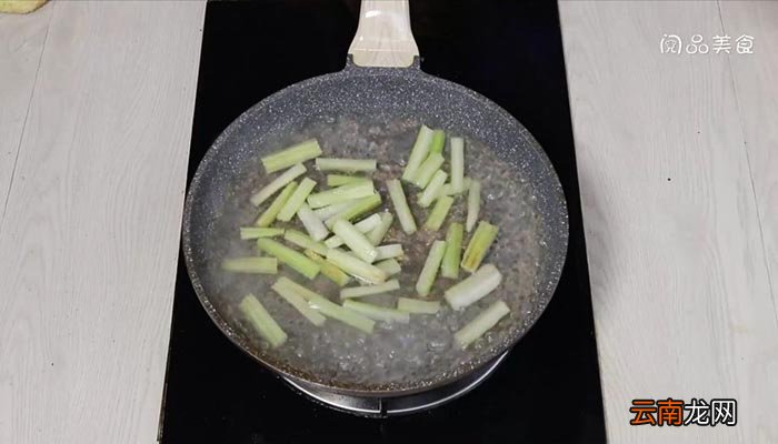 芹菜怎么炒不老 炒芹菜