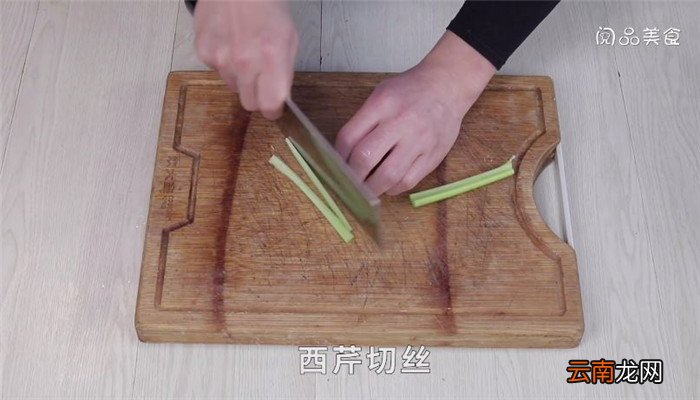 五彩鸽丝怎么做 五彩鸽丝做法是什么