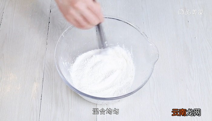 炸面饼的做法 炸面饼
