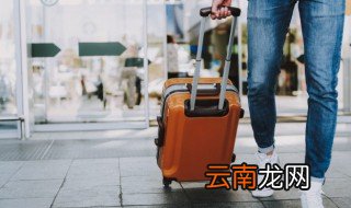 高铁怎么放行李箱 高铁如何放行李箱