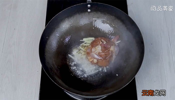 尖椒鸡腿的做法 如何做尖椒鸡腿