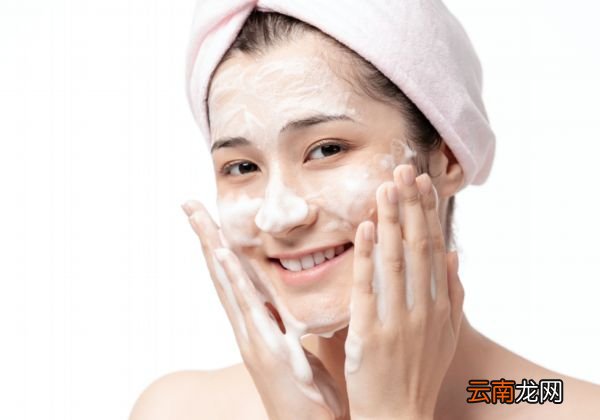 气垫BB用洗面奶可以洗掉吗 洗面奶卸BB霜的影响