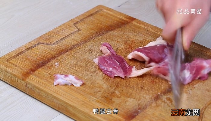 鸭腿肉炒辣椒的做法 鸭腿肉炒辣椒怎么做