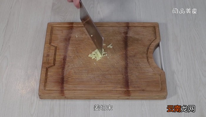 鸭腿肉炒辣椒的做法 鸭腿肉炒辣椒怎么做