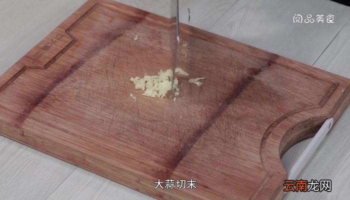 鸭腿肉炒辣椒的做法 鸭腿肉炒辣椒怎么做
