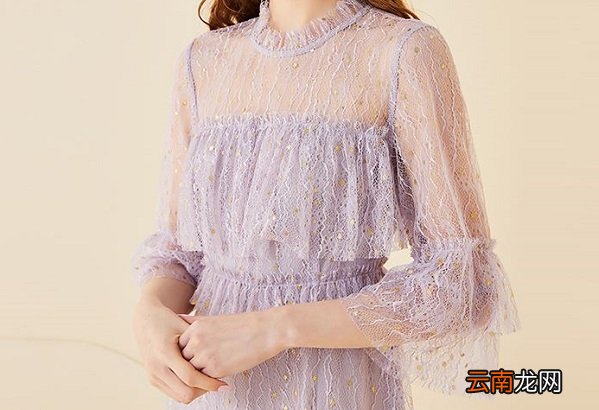 短裤适合搭配什么上衣 短裤如何搭配