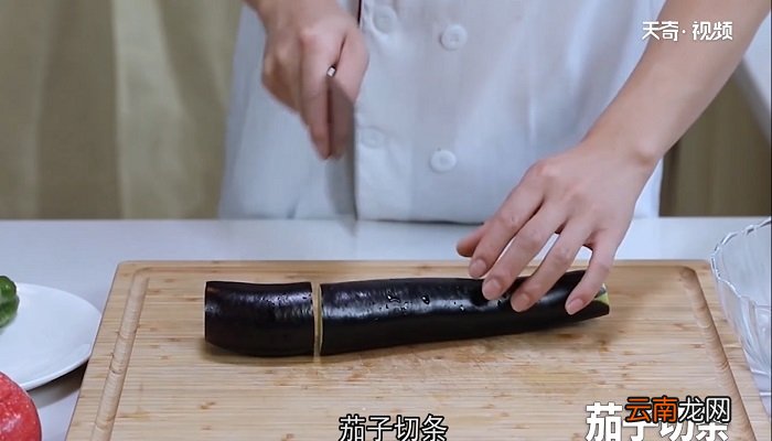 青椒肉末茄子的做法 青椒肉末茄子怎么做