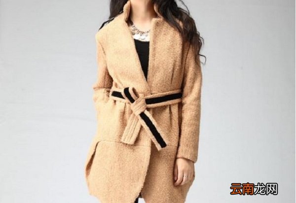工装裤配什么外套 女生工装裤搭配什么外套