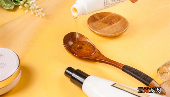 发膜和焗油膏什么区别 发膜和焗油膏一样吗