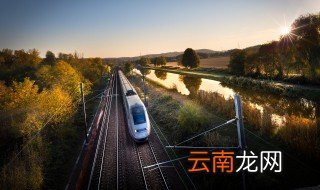 高铁上厕所怎么冲水 高铁上厕所如何冲水