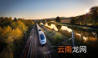 高铁2等座桌板怎么打开 高铁2等座桌板如何打开