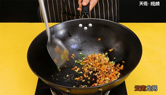 糯米饭团的做法 糯米饭团怎么做