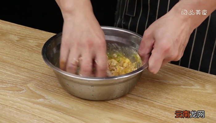 猪肉丸子火腿汤怎么做 猪肉丸子火腿汤怎么做好吃