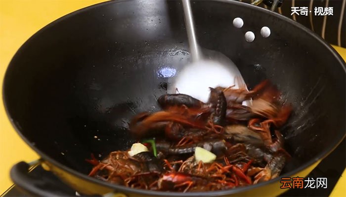 十三香龙虾的做法 十三香龙虾怎么做