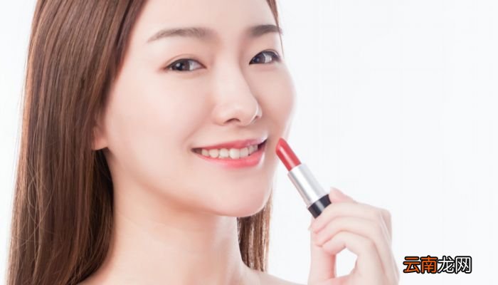 ?卓梵阿玛尼和阿玛尼有什么区别?卓梵阿玛尼和阿玛尼的不同
