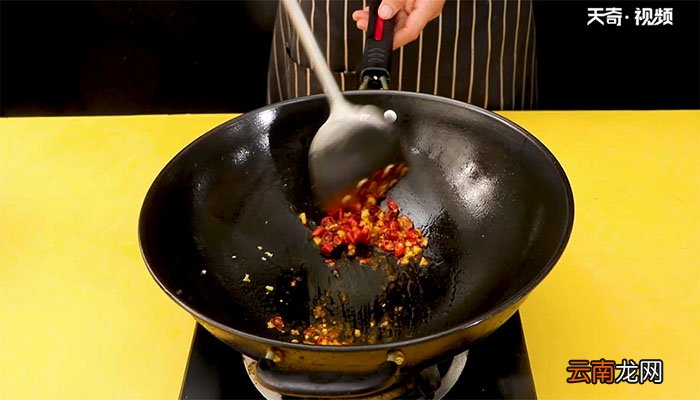 四季豆回锅肉的做法 四季豆回锅肉怎么做