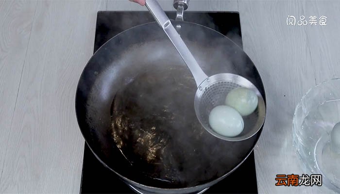 尖椒肉末炒皮蛋的做法 尖椒肉末炒皮蛋如何做