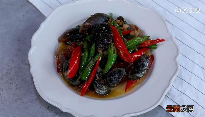 尖椒肉末炒皮蛋的做法 尖椒肉末炒皮蛋如何做