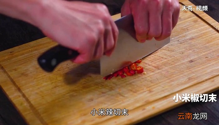 芹菜拌腐竹怎么做 芹菜拌腐竹的做法