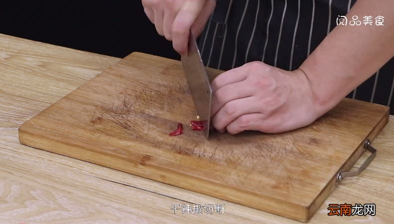 丁香烧鸭脖怎么做 丁香烧鸭脖做法是什么