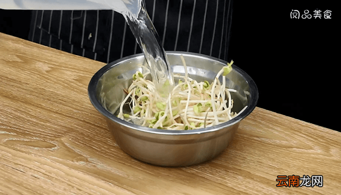黄豆芽炒粉条 黄豆芽炒粉条的做法