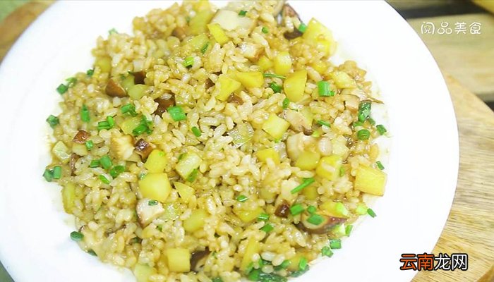 土豆香菇烩饭 土豆香菇烩饭如何做