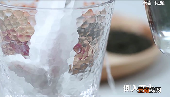 红花益母草茶怎么泡 红花益母草茶的做法