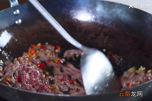 爆炒麻辣牛肉丝的做法 牛肉的好吃做法
