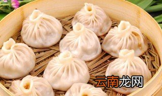 小笼包怎样锁住水分 需要加什么？