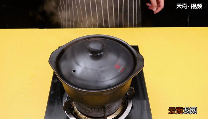 老鸭干笋汤的做法老鸭干笋汤怎么做