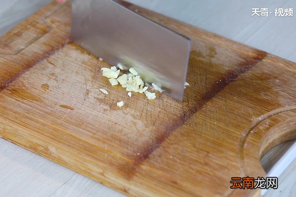 炒新鲜芥菜疙瘩丝的做法 儿菜怎么做好吃
