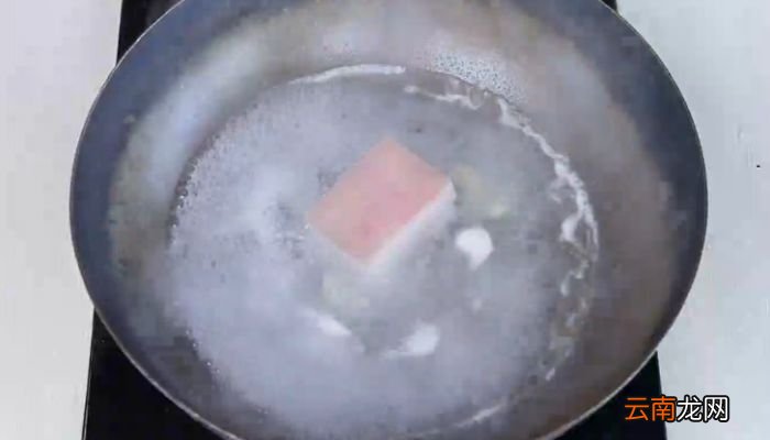 西红柿炖猪肉如何做西红柿炖猪肉的做法