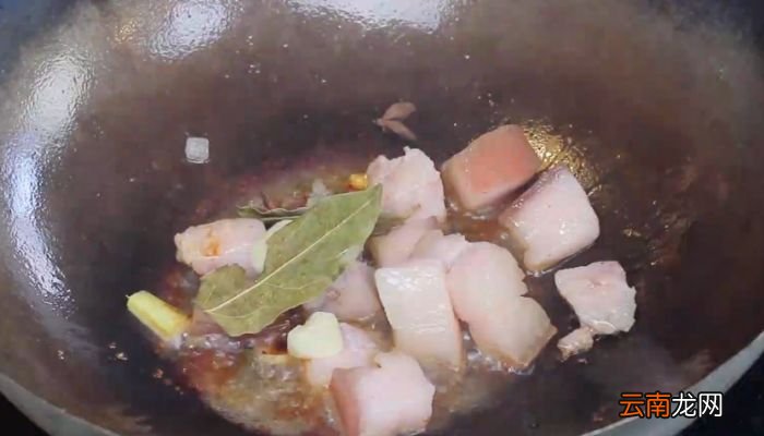 西红柿炖猪肉如何做西红柿炖猪肉的做法