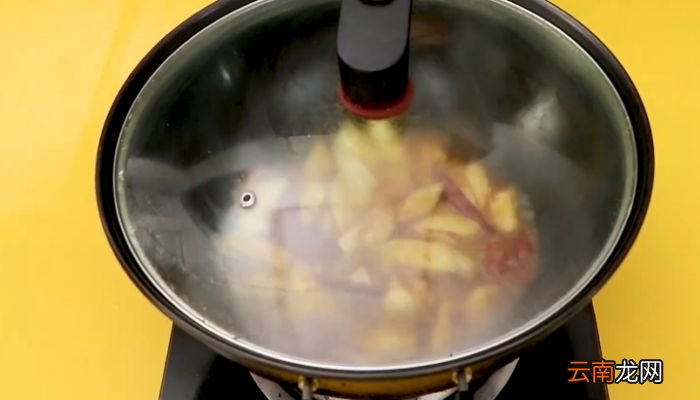 腊肠焖土豆的做法腊肠焖土豆怎么做